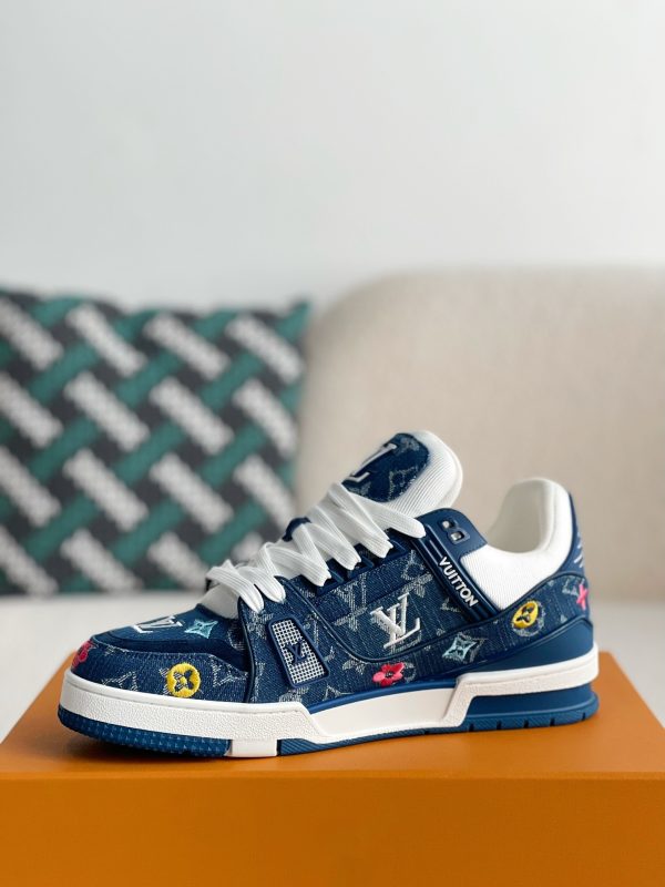 「#3239」 LOUIS VUITTON TRAINER SNEAKERS - Image 4