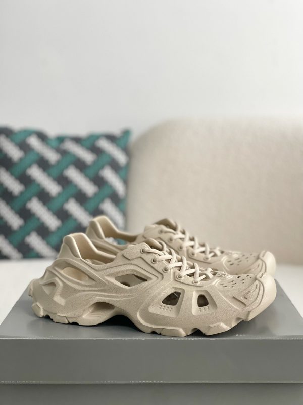 ¡¸#777¡¹Balenciaga rubber sneakers