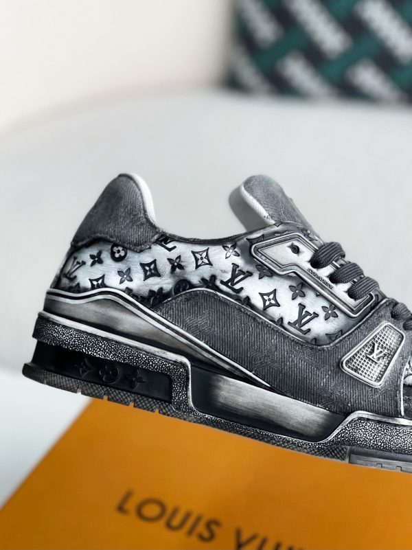 「#3320」 LOUIS VUITTON TRAINER SNEAKERS - Image 7