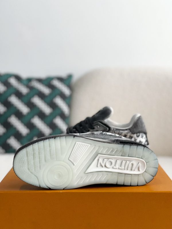 「#3320」 LOUIS VUITTON TRAINER SNEAKERS - Image 5