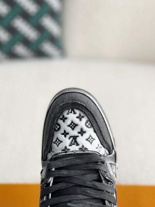 「#3320」 LOUIS VUITTON TRAINER SNEAKERS - Image 9
