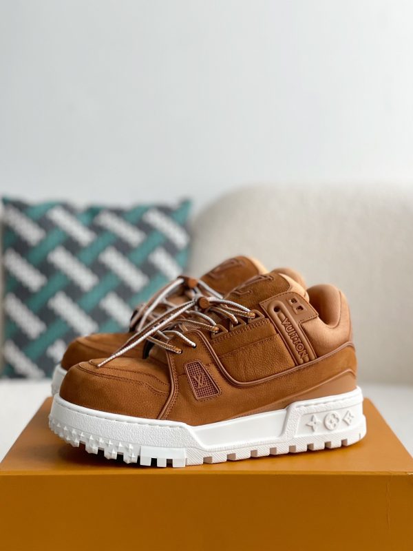 「#3339」 LOUIS VUITTON TRAINER SNEAKERS - Image 2
