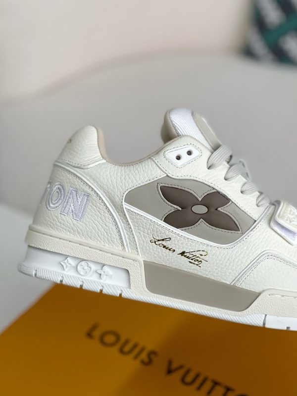 「#3343」 LOUIS VUITTON TRAINER SNEAKERS - Image 7
