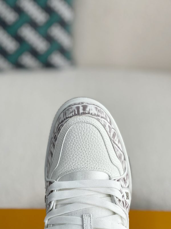 「#3368」 LOUIS VUITTON TRAINER SNEAKERS - Image 8