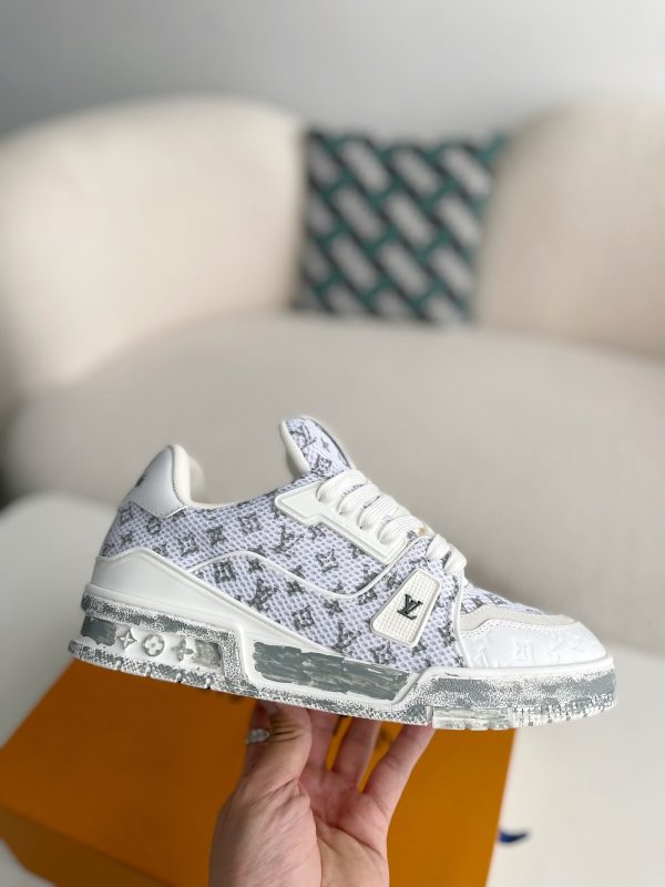 「#3369」 LOUIS VUITTON TRAINER SNEAKERS - Image 6