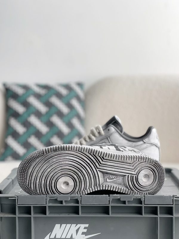 ¡¸#3438¡¹Chrome Hearts x Nike Air Force 1 sneakers - Image 5