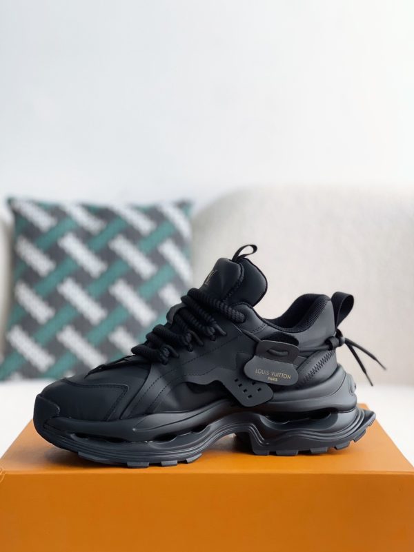 「#3520」LOUIS VUITTON CASUAL SNEAKERS - Image 4