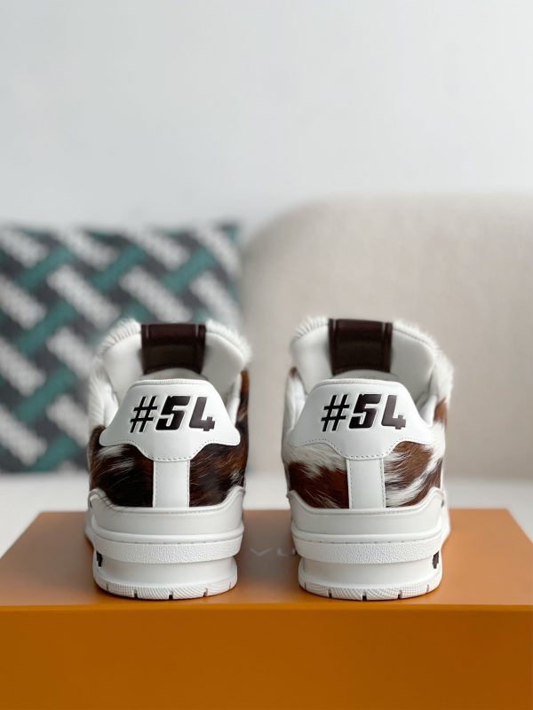 「#3530」 LOUIS VUITTON TRAINER SNEAKERS - Image 3