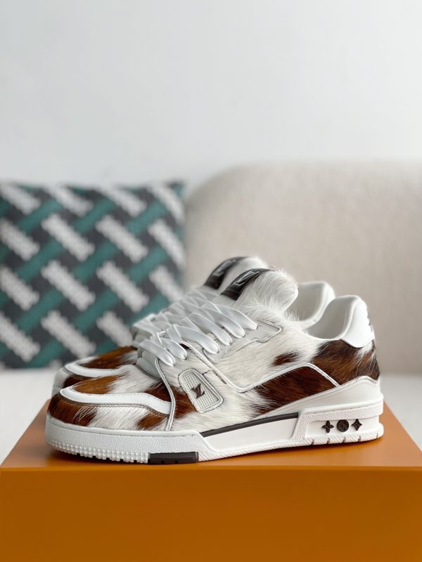 「#3530」 LOUIS VUITTON TRAINER SNEAKERS - Image 2