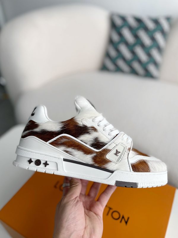 「#3530」 LOUIS VUITTON TRAINER SNEAKERS - Image 6