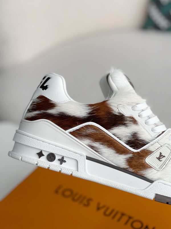「#3530」 LOUIS VUITTON TRAINER SNEAKERS - Image 7
