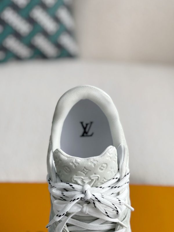 「#3566」 LOUIS VUITTON TRAINER SNEAKERS - Image 9