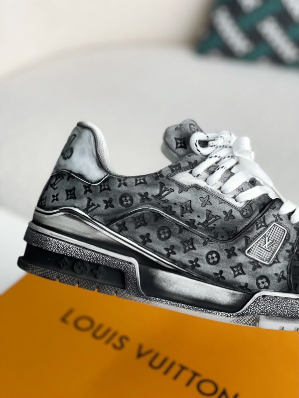 「#3567」 LOUIS VUITTON TRAINER SNEAKERS - Image 7