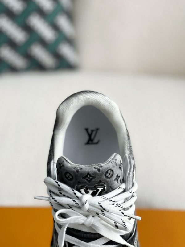 「#3567」 LOUIS VUITTON TRAINER SNEAKERS - Image 8