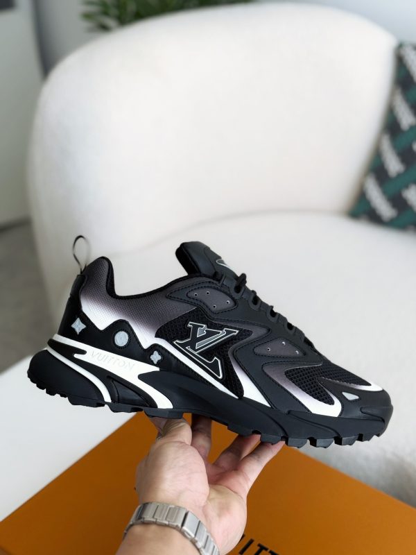 「#3695」LOUIS VUITTON CASUAL SNEAKERS - Image 6