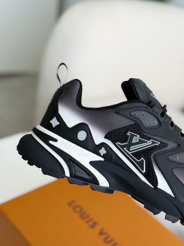 「#3695」LOUIS VUITTON CASUAL SNEAKERS - Image 7