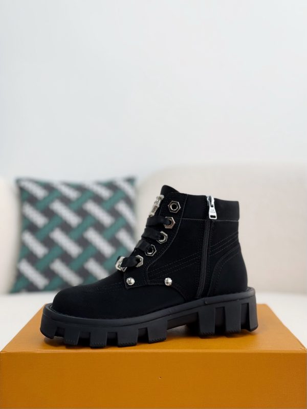 「#3716」LOUIS VUITTON Round toe lace-up boots - Image 5