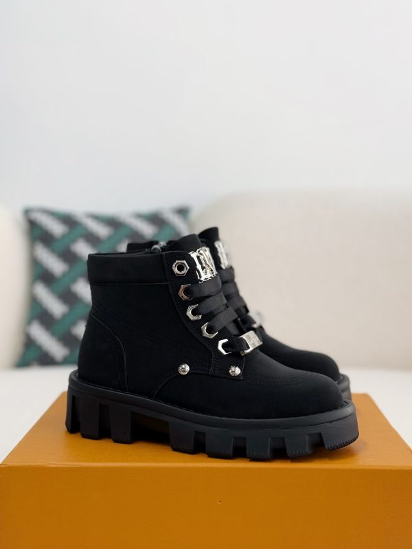 「#3716」LOUIS VUITTON Round toe lace-up boots