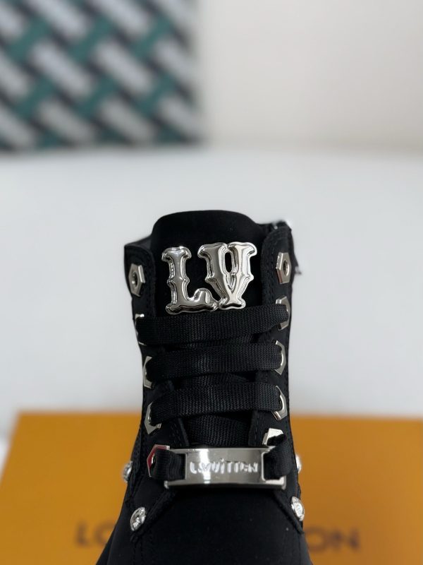 「#3716」LOUIS VUITTON Round toe lace-up boots - Image 8