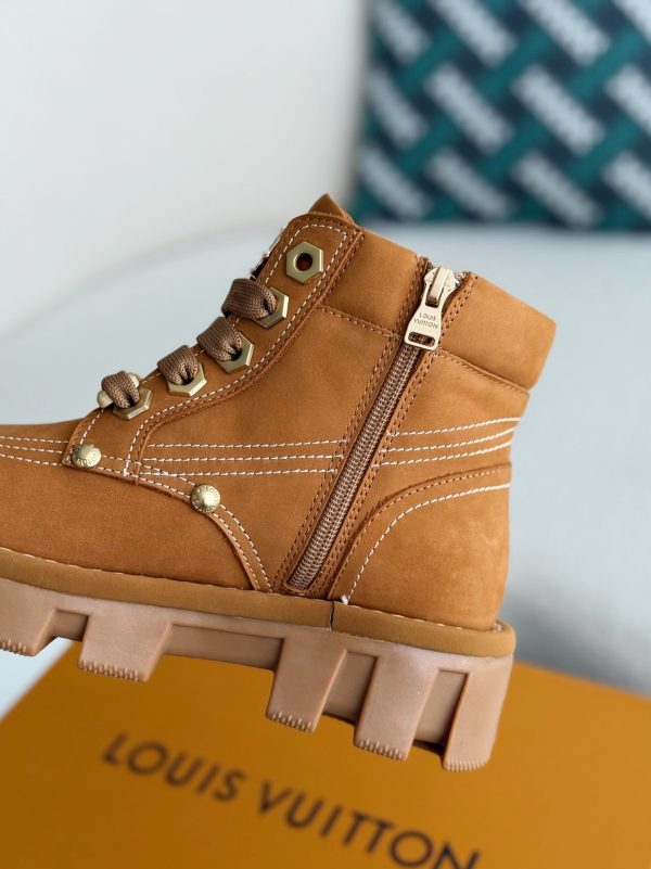 「#3717」LOUIS VUITTON Round toe lace-up boots - Image 7