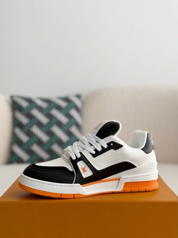 「#3719」LOUIS VUITTON TRAINER SNEAKERS - Image 4