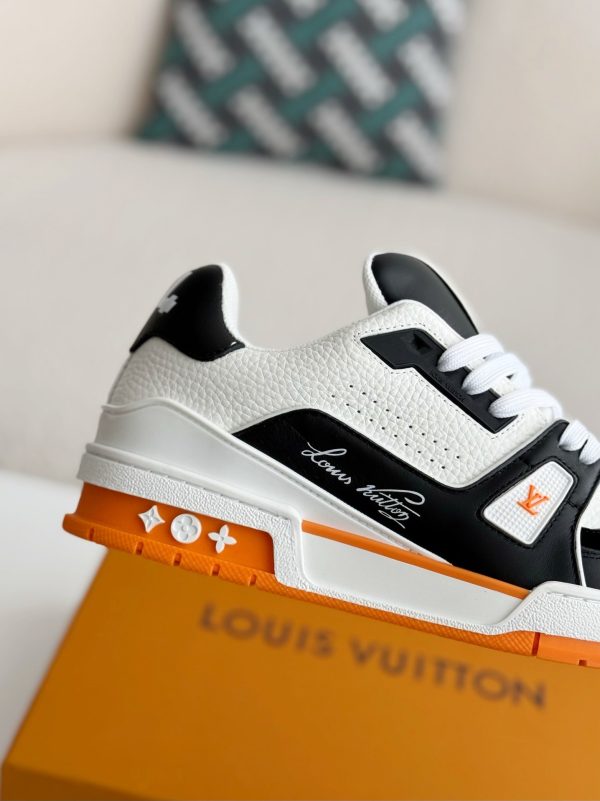 「#3719」LOUIS VUITTON TRAINER SNEAKERS - Image 7