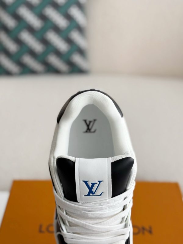 「#3720」LOUIS VUITTON TRAINER SNEAKERS - Image 9
