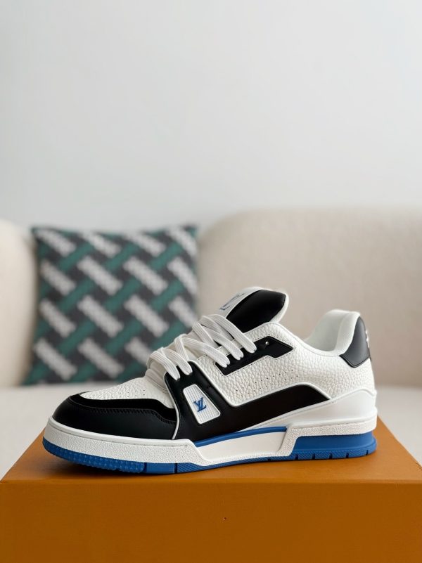 「#3720」LOUIS VUITTON TRAINER SNEAKERS - Image 4
