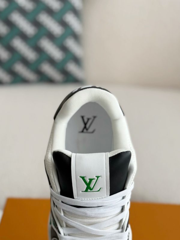 「#3722」LOUIS VUITTON TRAINER SNEAKERS - Image 8