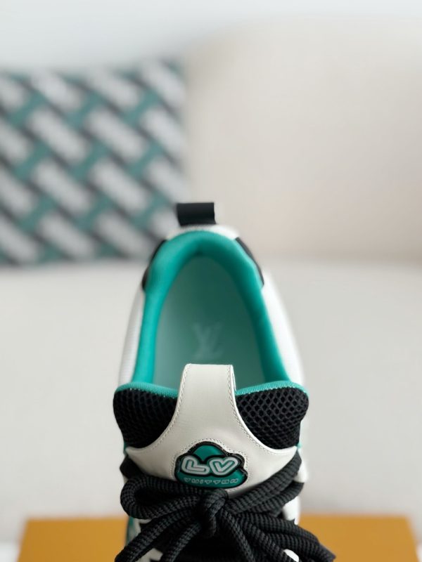 「#3740」LOUIS VUITTON RUNNER TATIC sneakers - Image 8