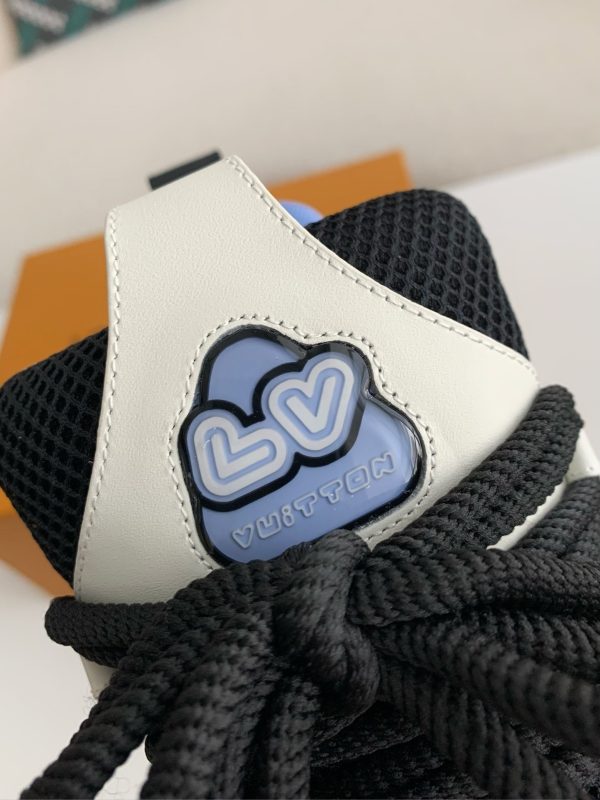 「#3742」LOUIS VUITTON RUNNER TATIC sneakers - Image 10