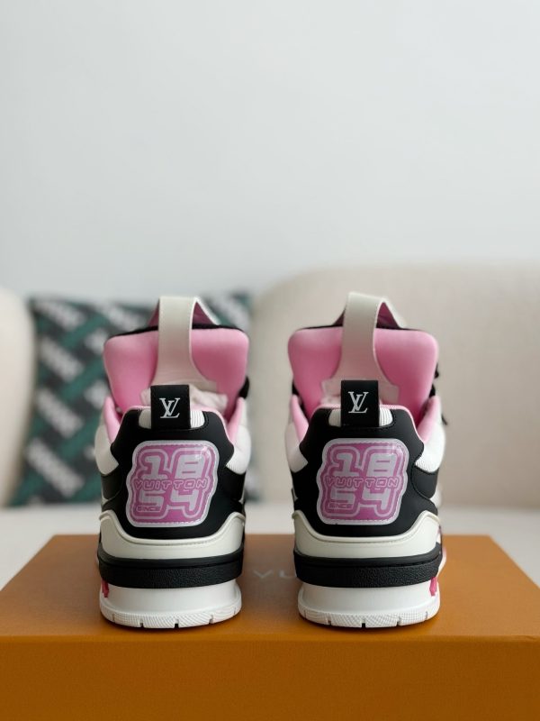「#3743」LOUIS VUITTON RUNNER TATIC sneakers - Image 3