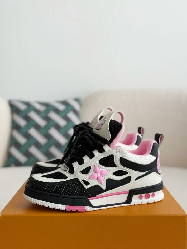 「#3743」LOUIS VUITTON RUNNER TATIC sneakers - Image 2