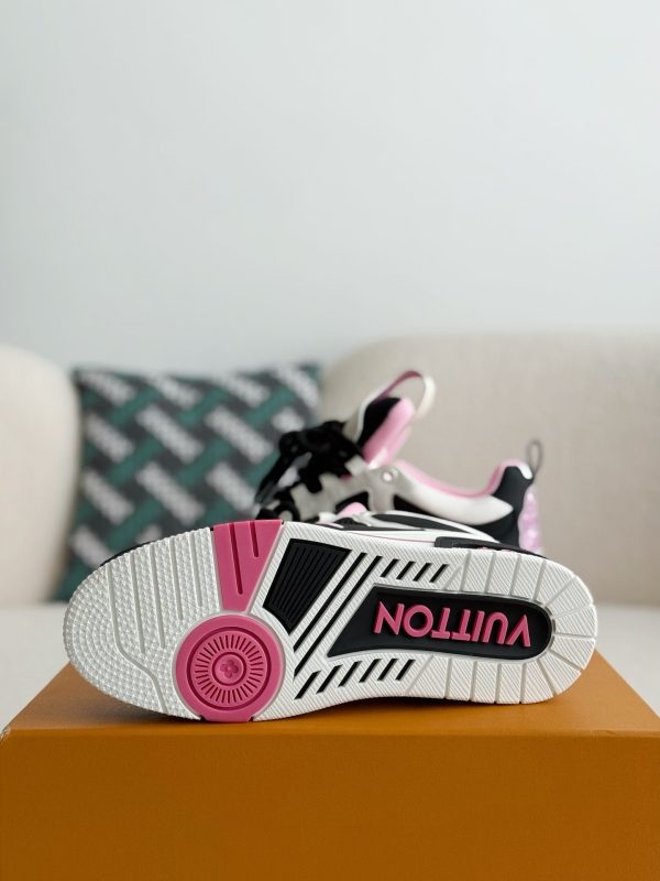 「#3743」LOUIS VUITTON RUNNER TATIC sneakers - Image 5