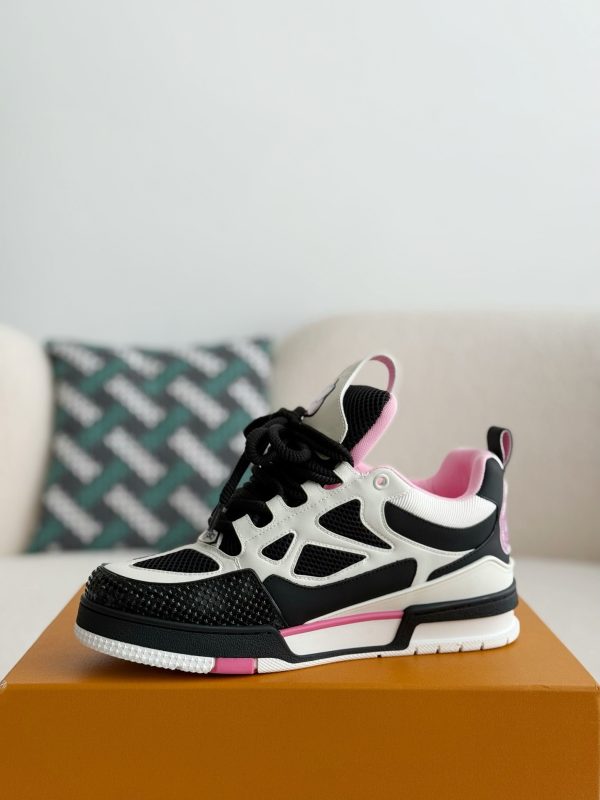 「#3743」LOUIS VUITTON RUNNER TATIC sneakers - Image 4