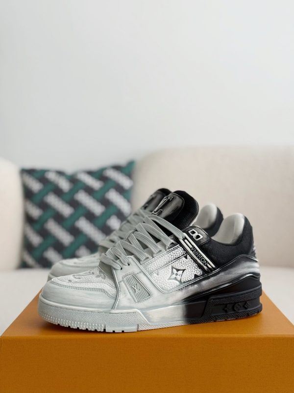 「#3893」 LOUIS VUITTON TRAINER SNEAKERS - Image 2