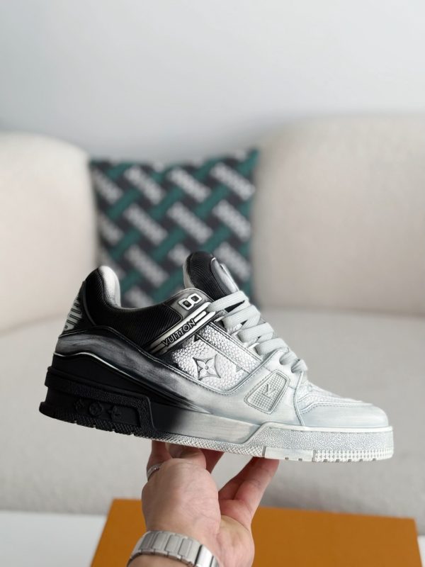 「#3893」 LOUIS VUITTON TRAINER SNEAKERS - Image 6