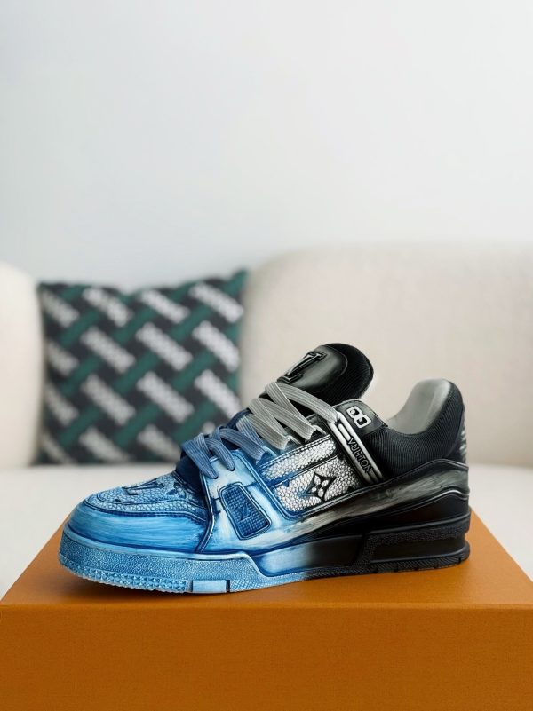 「#3895」 LOUIS VUITTON TRAINER SNEAKERS - Image 4