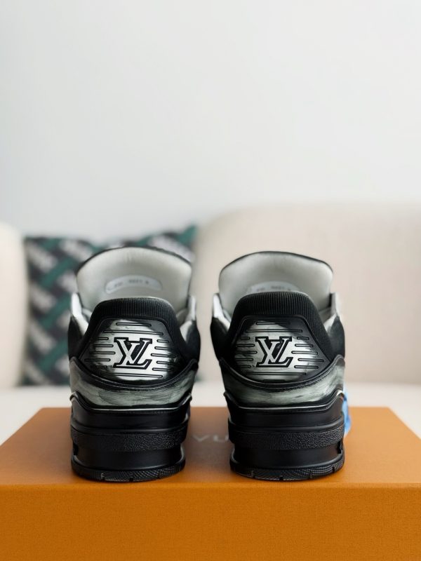 「#3895」 LOUIS VUITTON TRAINER SNEAKERS - Image 3