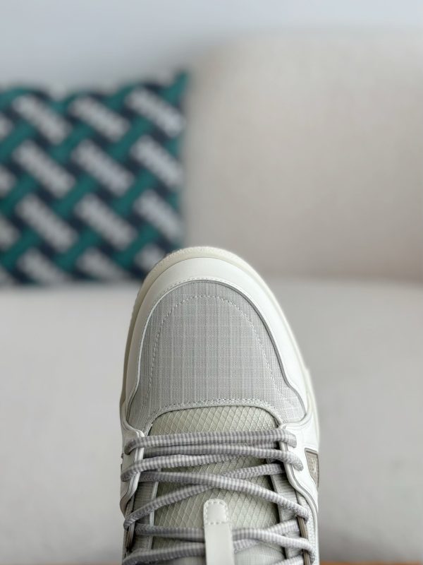 「#3904」 LOUIS VUITTON TRAINER SNEAKERS - Image 8