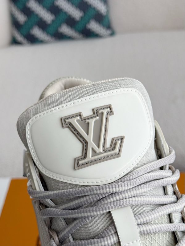 「#3904」 LOUIS VUITTON TRAINER SNEAKERS - Image 10