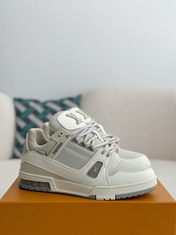 「#3904」 LOUIS VUITTON TRAINER SNEAKERS