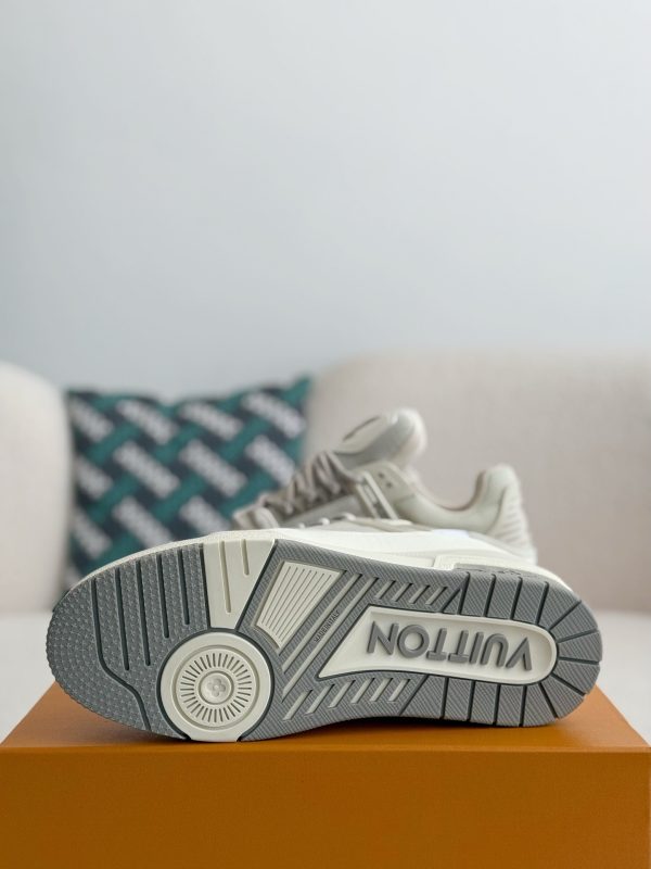 「#3904」 LOUIS VUITTON TRAINER SNEAKERS - Image 5