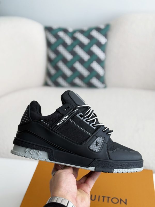 「#3905」 LOUIS VUITTON TRAINER SNEAKERS - Image 6