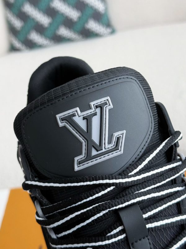 「#3905」 LOUIS VUITTON TRAINER SNEAKERS - Image 10