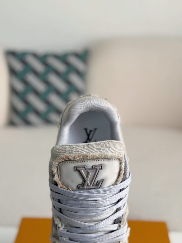 「#3917」 LOUIS VUITTON TRAINER SNEAKERS - Image 9