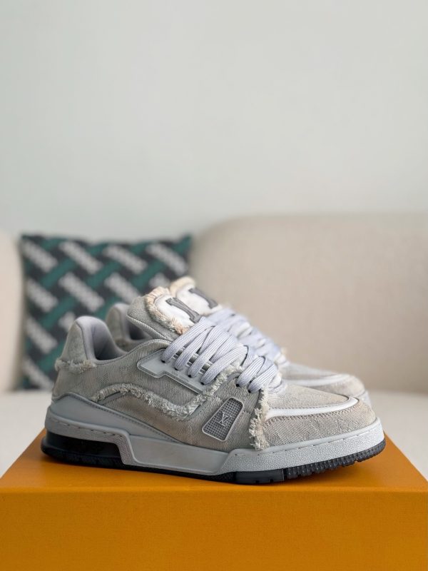 「#3917」 LOUIS VUITTON TRAINER SNEAKERS