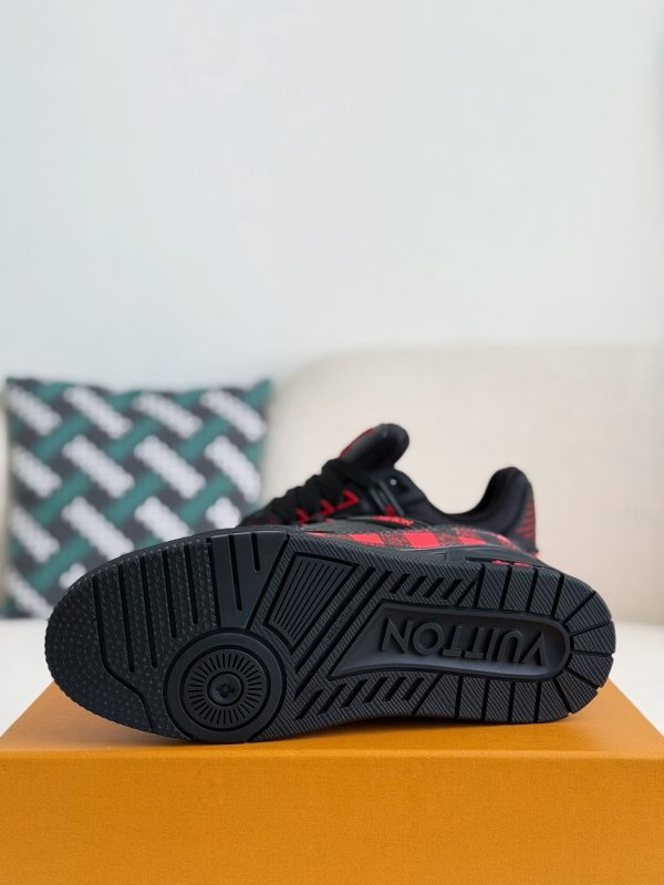 「#3922」 LOUIS VUITTON TRAINER SNEAKERS - Image 5