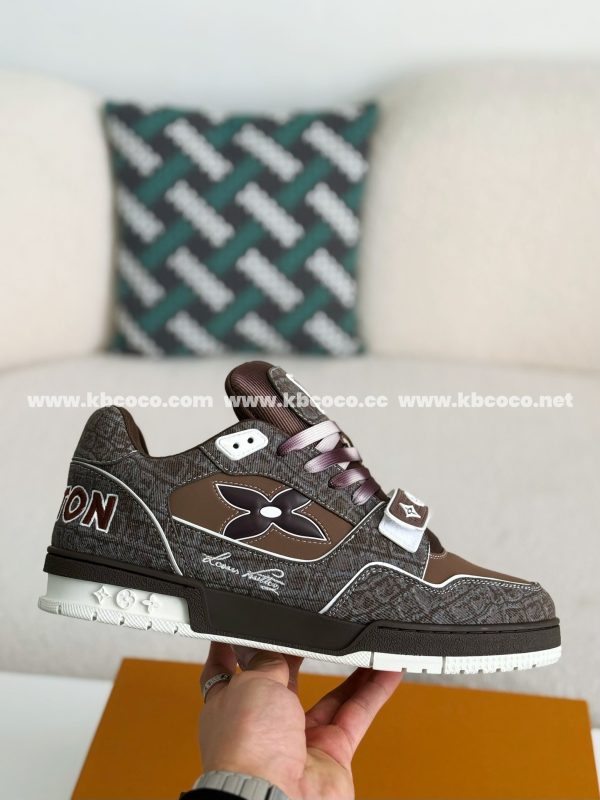 「#3923」 LOUIS VUITTON TRAINER SNEAKERS - Image 6