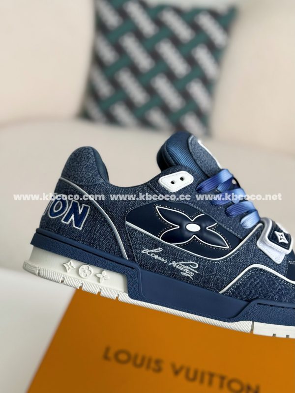 「#3924」 LOUIS VUITTON TRAINER SNEAKERS - Image 7